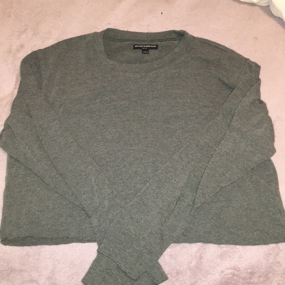 Brandy Melville pull over crewneck